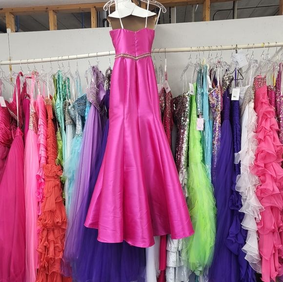 Madison James Formal Dress - Picture 2 of 3